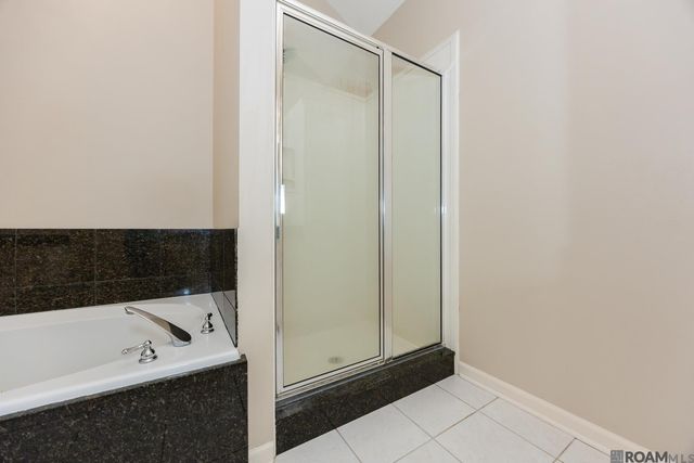 10726 Pinebrook Ave, Baton Rouge, LA 70809