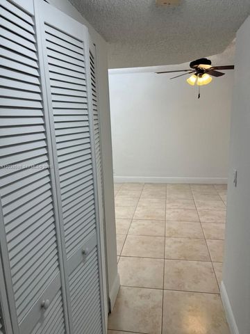 1561 Balfour Point Drive B, West Palm Beach, FL 33411