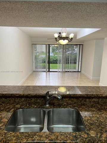 1561 Balfour Point Drive B, West Palm Beach, FL 33411