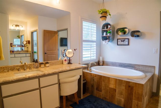 105 Sonora DR, Bertram, TX 78605