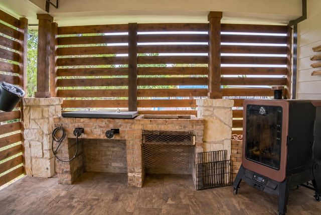 105 Sonora DR, Bertram, TX 78605