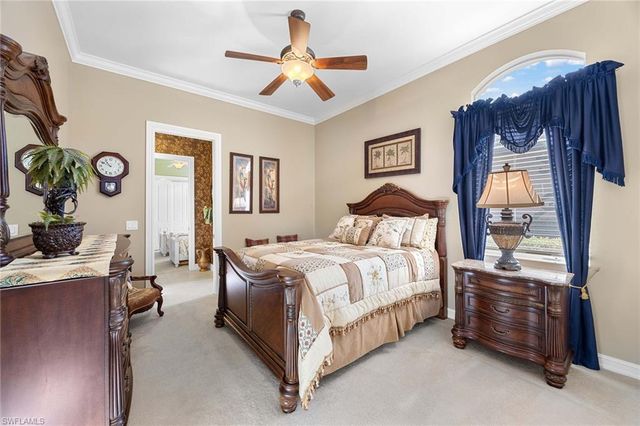 9034 Shenendoah CIR, Naples, FL 34113