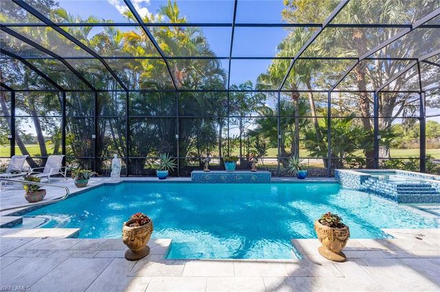 9034 Shenendoah CIR, Naples, FL 34113