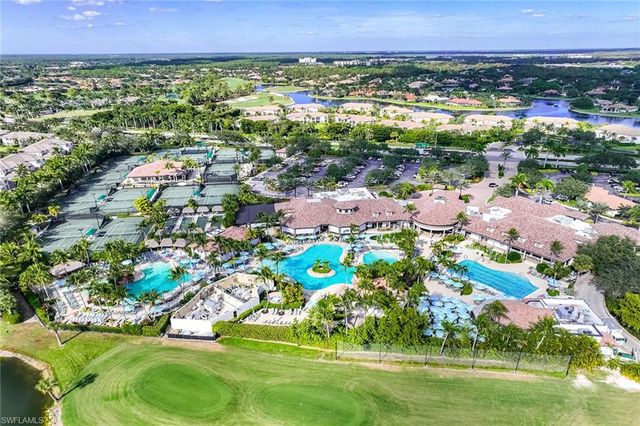 9034 Shenendoah CIR, Naples, FL 34113