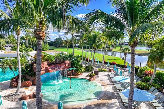 9034 Shenendoah CIR, Naples, FL 34113