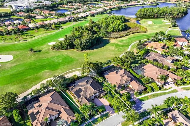 9034 Shenendoah CIR, Naples, FL 34113