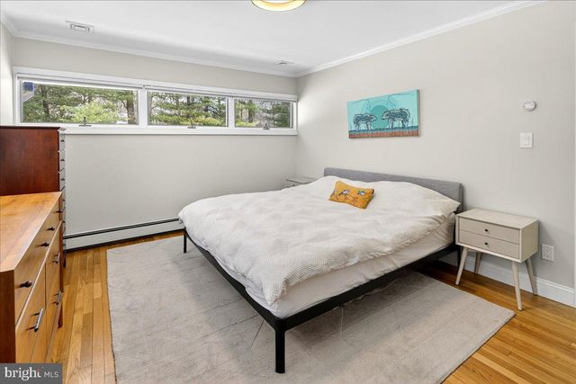 14 BALDWIN ST, Pennington, NJ 08534