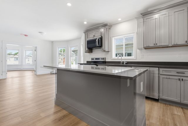 40 Concord Ave 1, Somerville, MA 02143