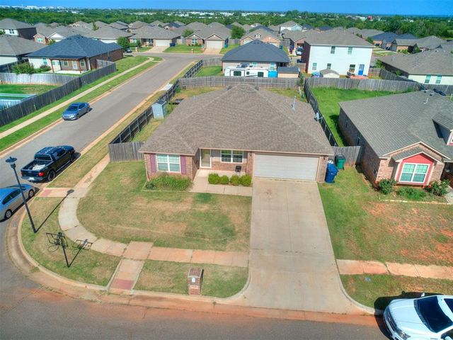 9636 Emilie Grace Lane, Moore, OK 73160