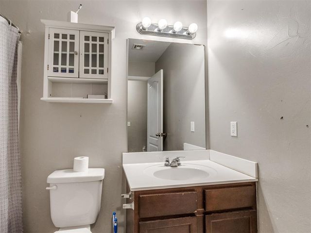 9636 Emilie Grace Lane, Moore, OK 73160