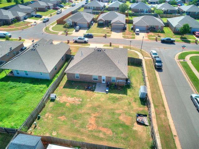 9636 Emilie Grace Lane, Moore, OK 73160