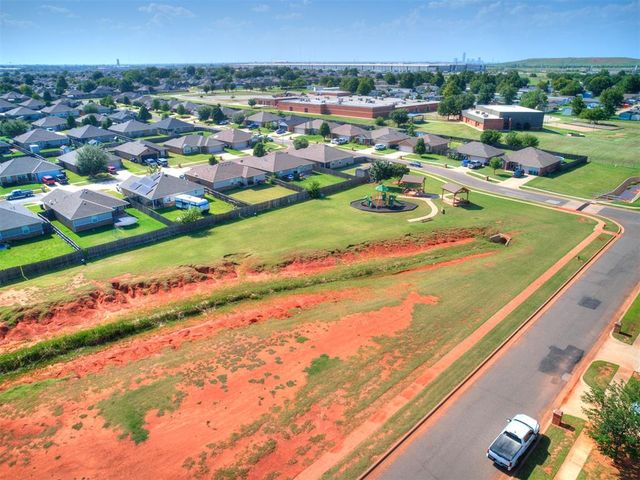 9636 Emilie Grace Lane, Moore, OK 73160