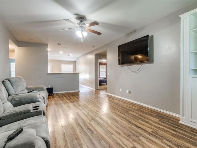 9636 Emilie Grace Lane, Moore, OK 73160