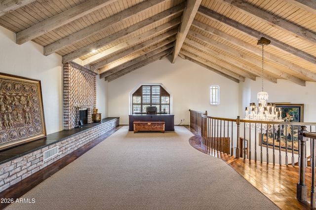 211 W KALER Drive, Phoenix, AZ 85021