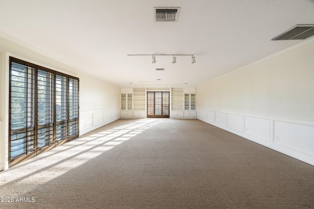 211 W KALER Drive, Phoenix, AZ 85021