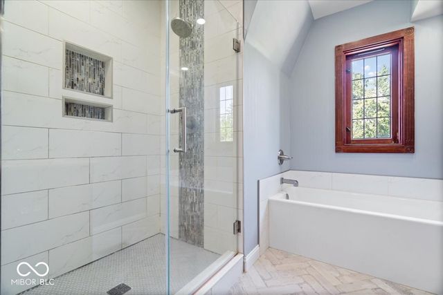 325 Winding Way, Anderson, IN 46011