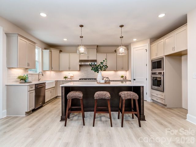 5020 Carolina North Drive, Gastonia, NC 28056