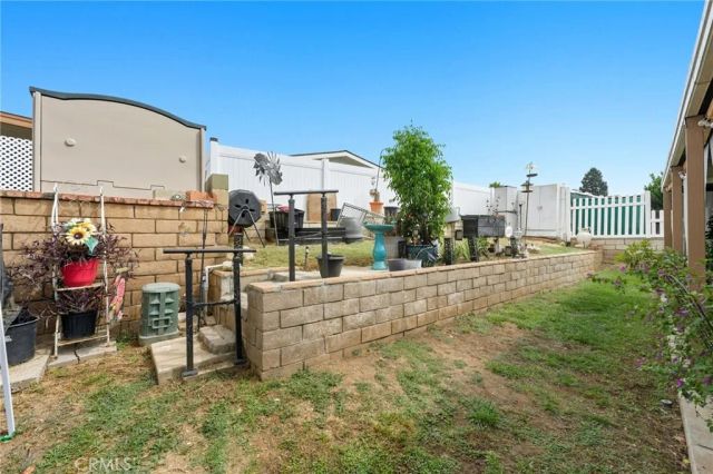 10961 Desert Lawn 101, Calimesa, CA 92320