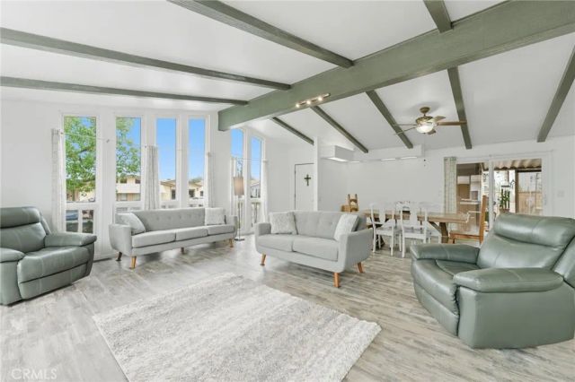 10961 Desert Lawn 101, Calimesa, CA 92320