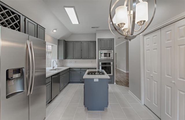 4230 Mountain Peak Way, Kingwood, TX 77345