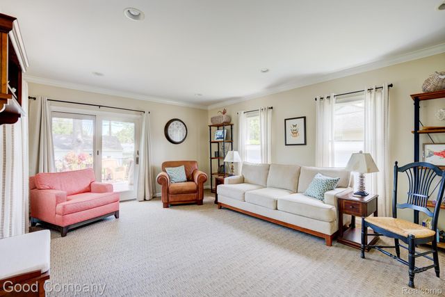 4190 Arlington Drive, Royal Oak, MI 48073