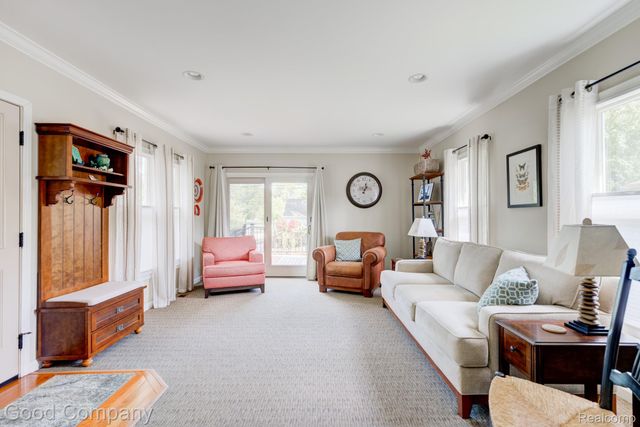 4190 Arlington Drive, Royal Oak, MI 48073