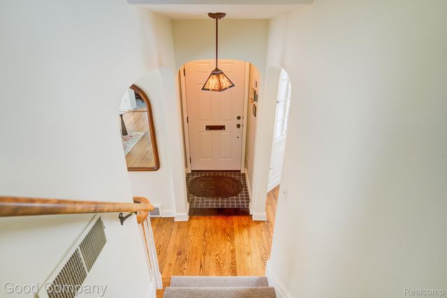 4190 Arlington Drive, Royal Oak, MI 48073