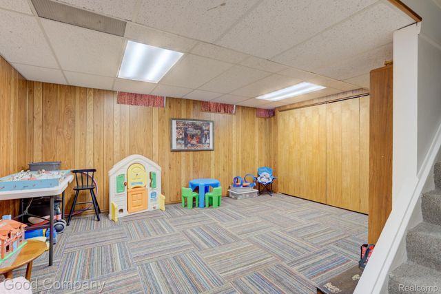4190 Arlington Drive, Royal Oak, MI 48073