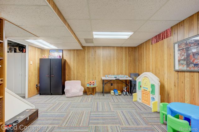 4190 Arlington Drive, Royal Oak, MI 48073
