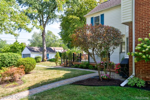 4190 Arlington Drive, Royal Oak, MI 48073