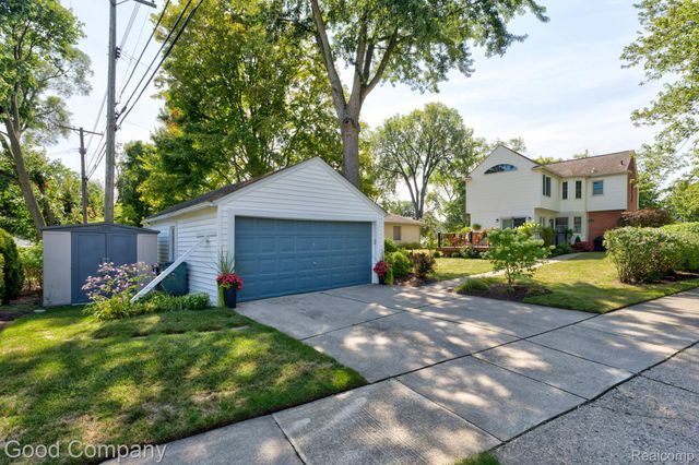 4190 Arlington Drive, Royal Oak, MI 48073