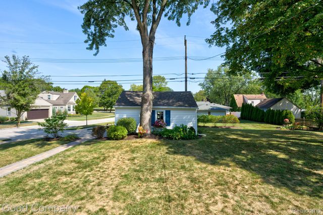 4190 Arlington Drive, Royal Oak, MI 48073