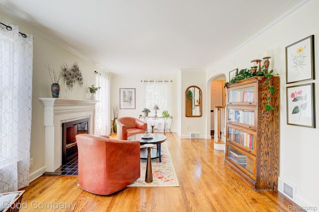 4190 Arlington Drive, Royal Oak, MI 48073