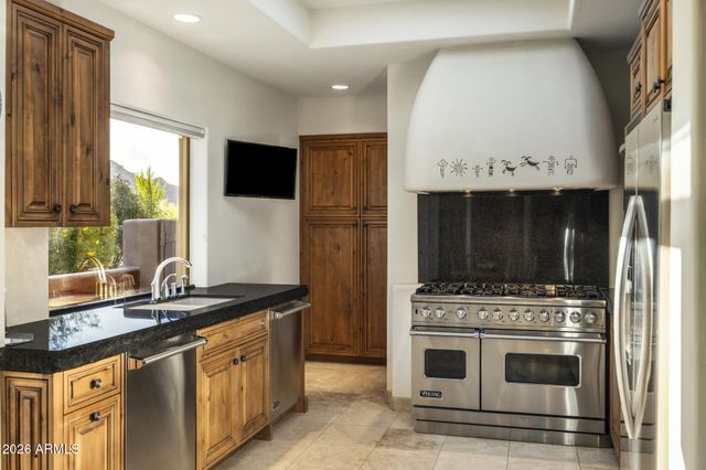 1042 N BOULDER Drive, Carefree, AZ 85377