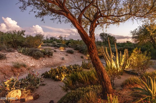1042 N BOULDER Drive, Carefree, AZ 85377
