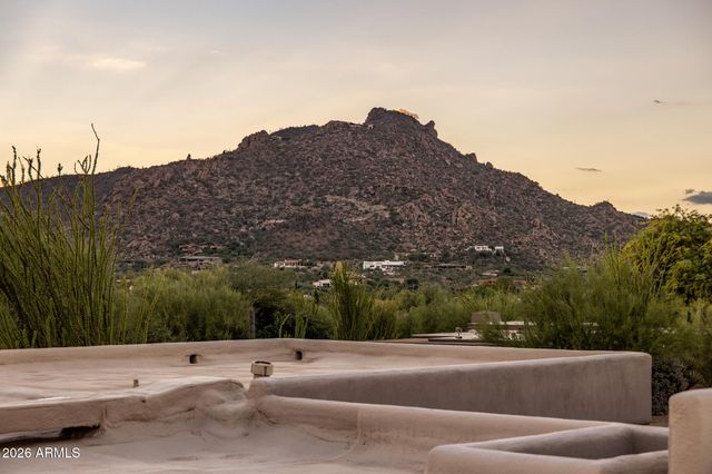 1042 N BOULDER Drive, Carefree, AZ 85377