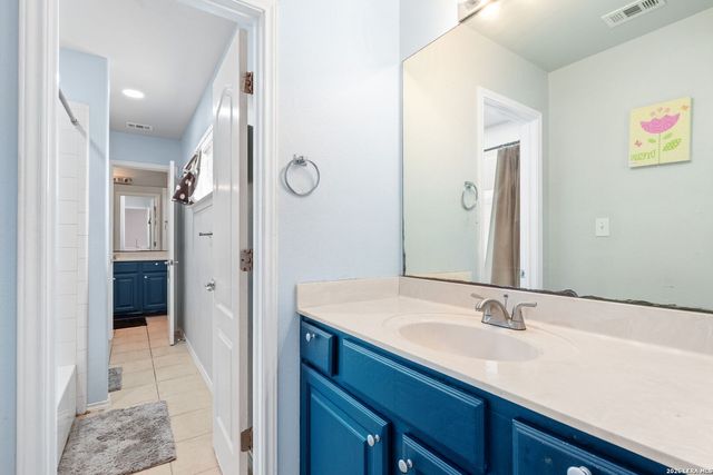 25007 WHITE CRK, San Antonio, TX 78255