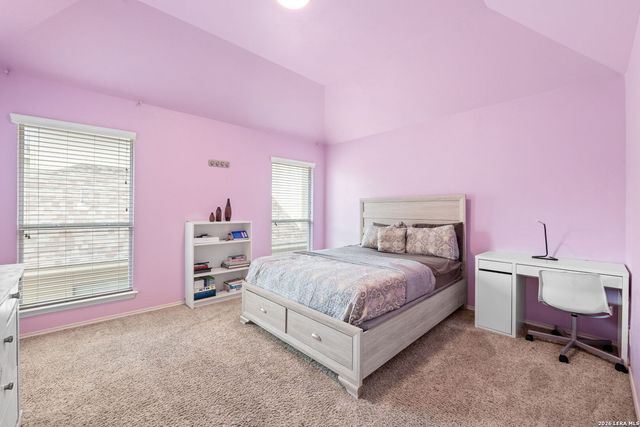 25007 WHITE CRK, San Antonio, TX 78255