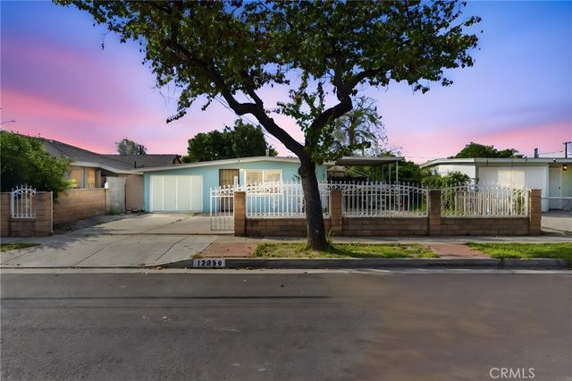 12058 Hopland, Norwalk, CA 90650