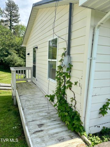 122 Kitty Cole Lane, Dungannon, VA 24245