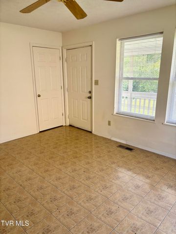 122 Kitty Cole Lane, Dungannon, VA 24245