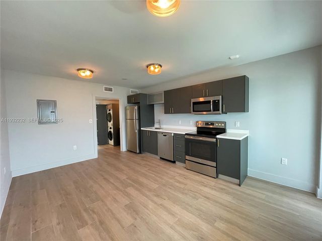 1511 Michigan Ave 30, Miami Beach, FL 33139