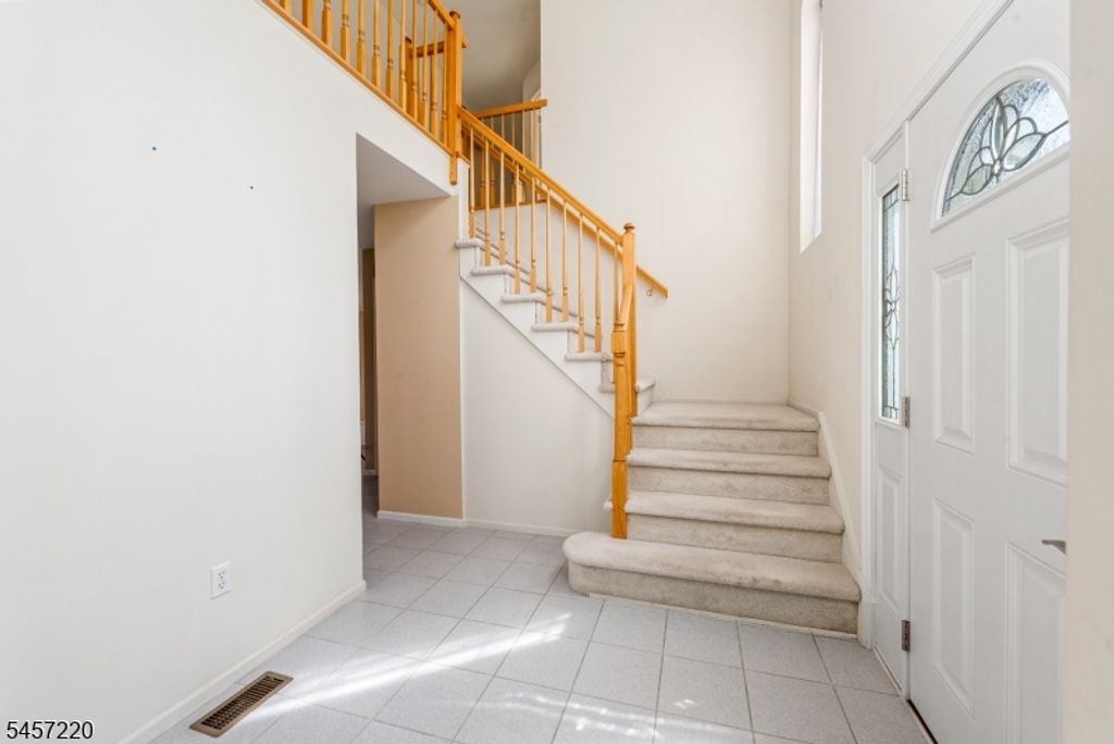 4 Hawthorn Dr, Roxbury Twp., NJ 07876 — photo 4