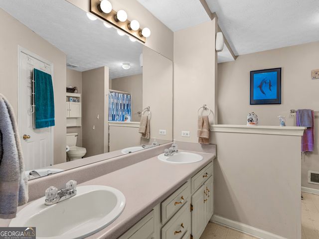 1015 Declaration Court, Mcdonough, GA 30253