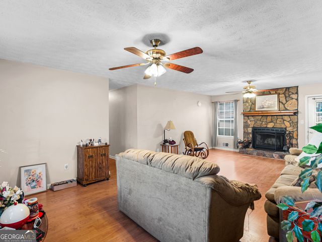 1015 Declaration Court, Mcdonough, GA 30253