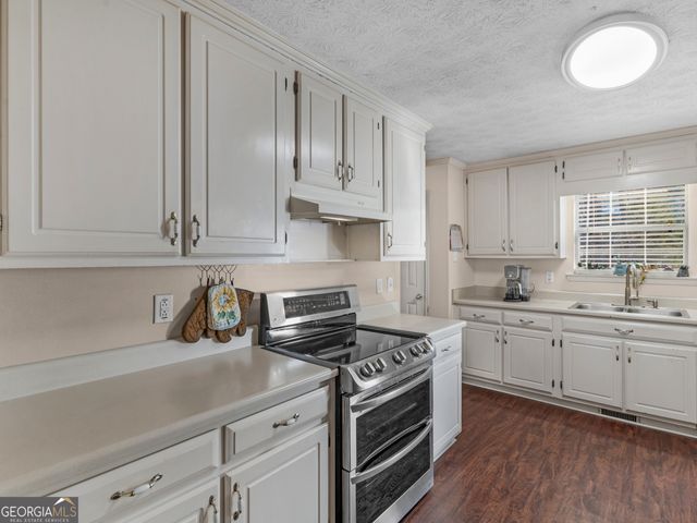 1015 Declaration Court, Mcdonough, GA 30253