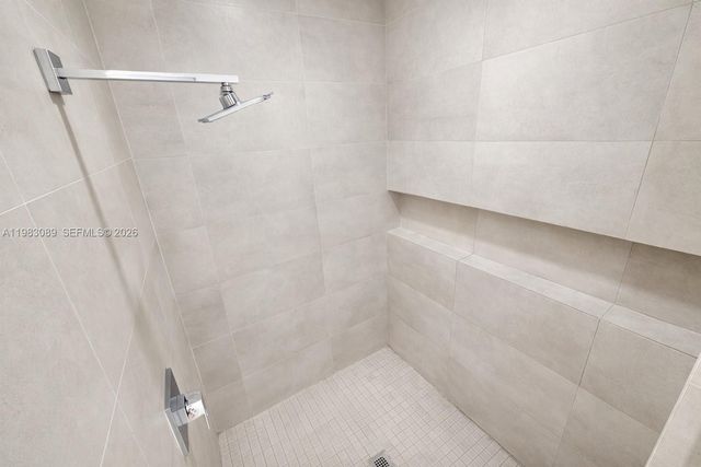 7475 NW 97th Ct, Doral, FL 33178