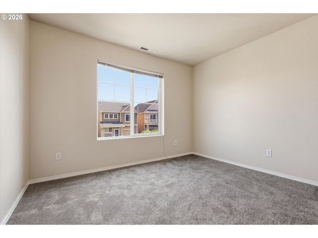 1661 Sw WRIGHT Pl, Troutdale, OR 97060