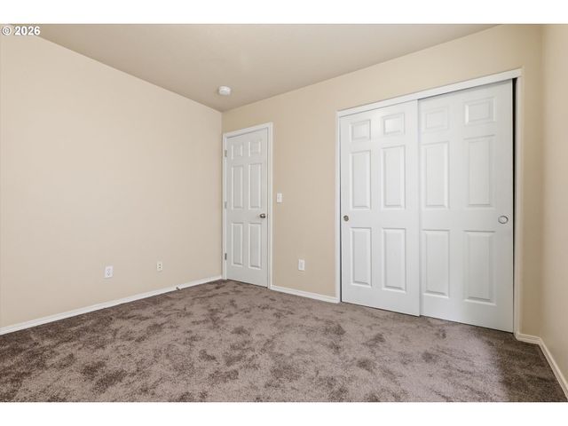 1661 Sw WRIGHT Pl, Troutdale, OR 97060