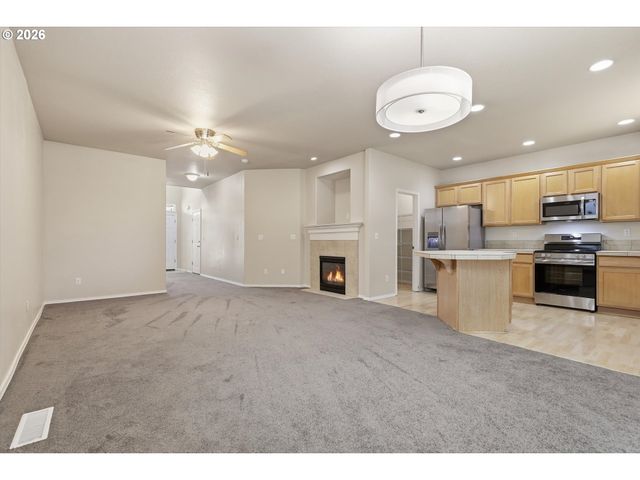 1661 Sw WRIGHT Pl, Troutdale, OR 97060
